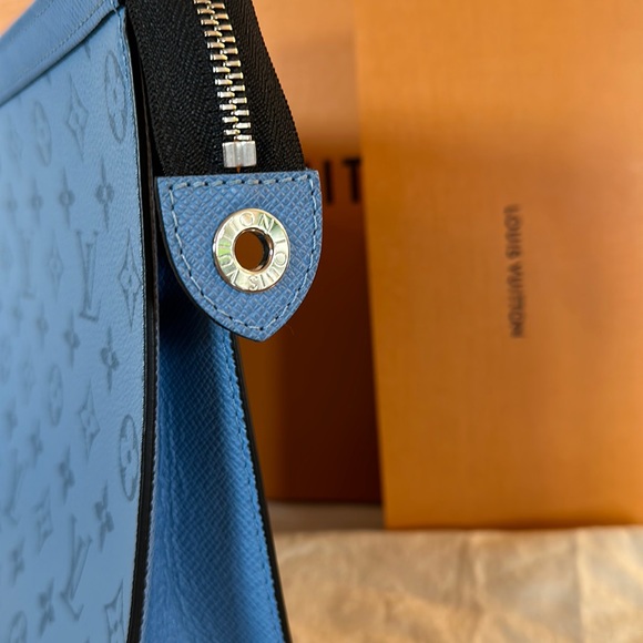 Authentic Louis Vuitton Pochette Voyage MM limited edition 2021 - Picture 5 of 16